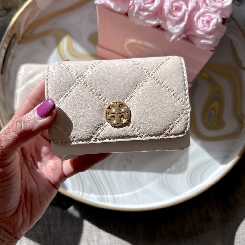 NWT - Tory Burch Willa Card Case in Brie
